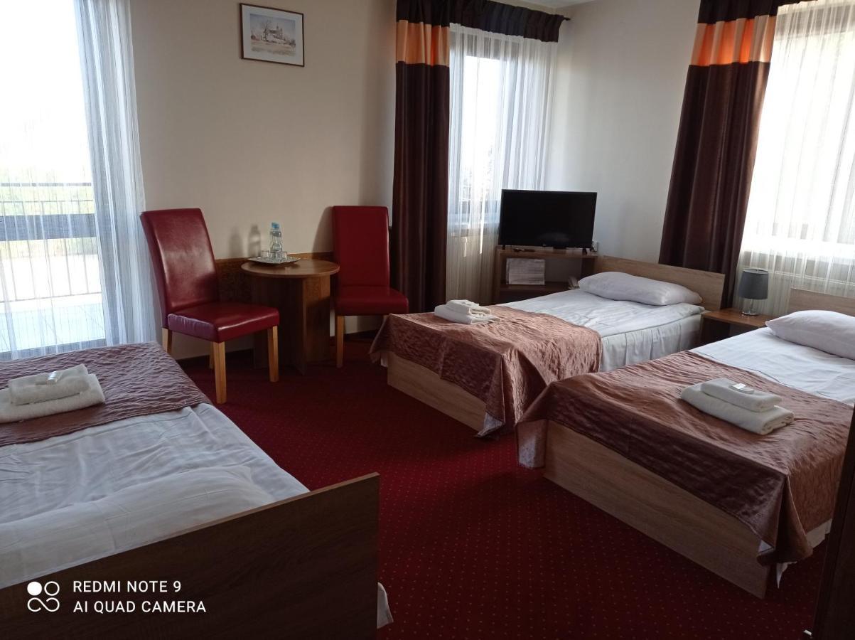Harmonia Hotell Biała Podlaska Exteriör bild