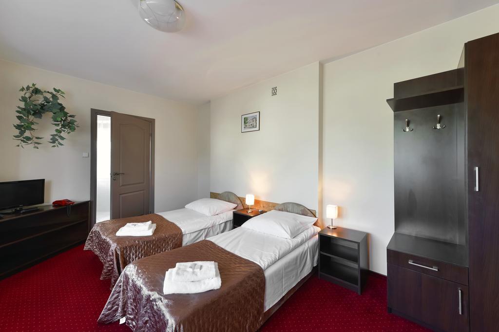 Harmonia Hotell Biała Podlaska Exteriör bild